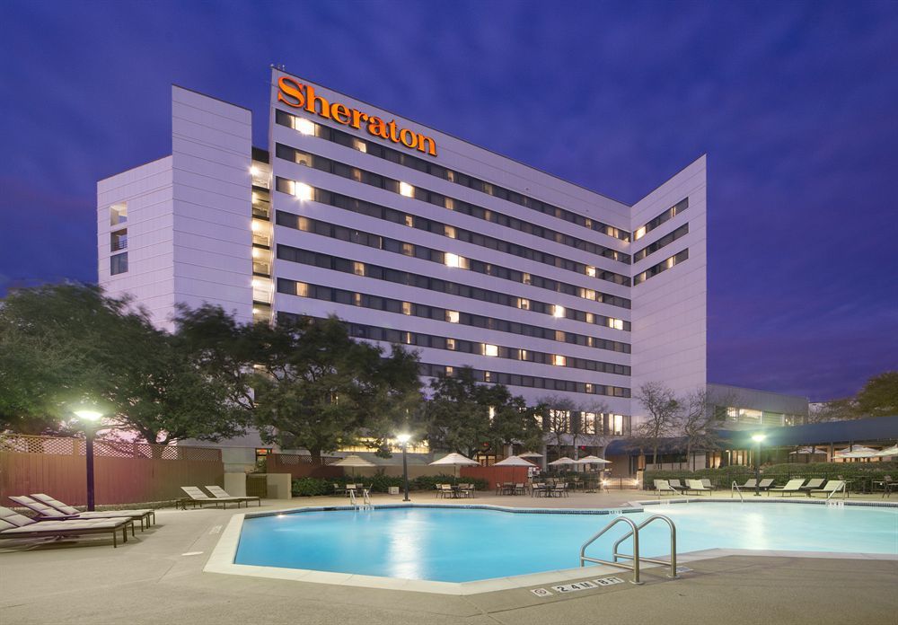 Hotel Sheraton North Houston At George Bush Intercontinental Exterior foto